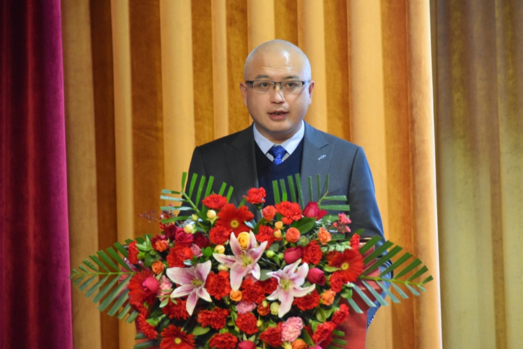 5.受集團財務(wù)總監(jiān)、公司總經(jīng)理楊文毅委托，公司常務(wù)副總經(jīng)理龔西作《2022年工作總結(jié)及2023年工作規(guī)劃》的報告.JPG